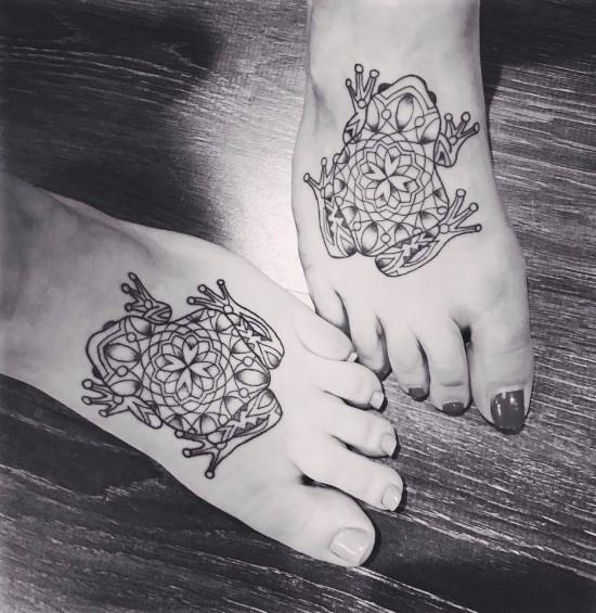 170 idées et inspirations créatives de tatouage de frères et sœurs mandala grenouilles soeur jambe