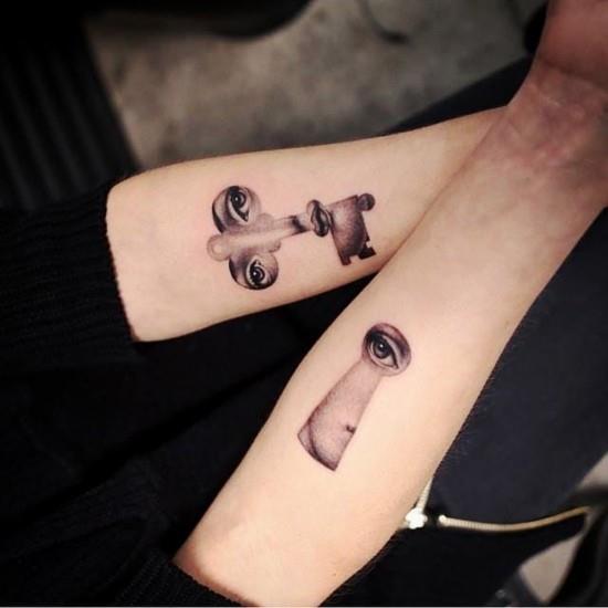 170 idées et inspirations créatives de tatouage de frères et sœurs et serrure avec des visages