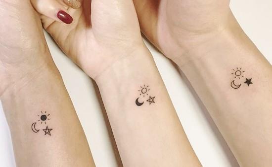 170 idées et inspirations créatives de tatouage de frères et sœurs étoiles et lune trois soeurs