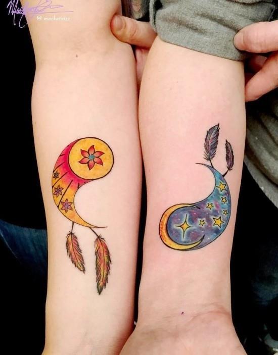 170 idées et inspirations créatives de tatouage de frères et sœurs capteur de rêves yin et yang somme moon