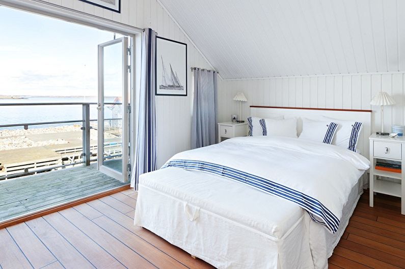 Weißes Schlafzimmer im nautischen Stil - Innenarchitektur