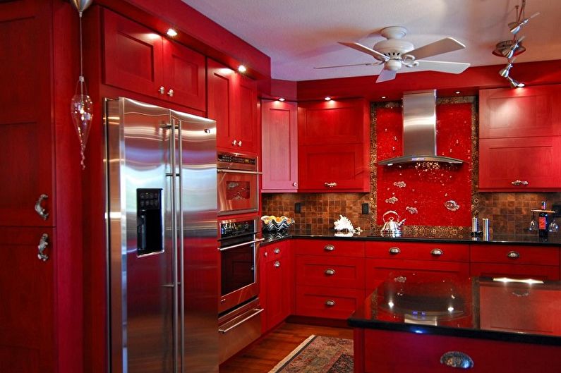 مطبخ أحمر 15 متر مربع. - تصميم داخلي