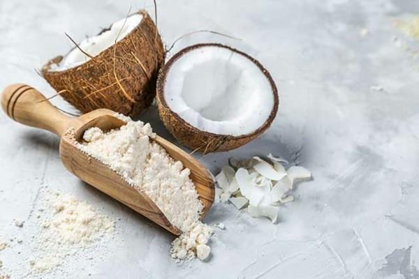 Cuisiner avec de la farine de noix de coco Recettes avec des bienfaits pour la santé de la farine de noix de coco