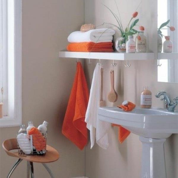 Pomysły na łazienkę dla małych łazienek w kolorze pomarańczowym białym