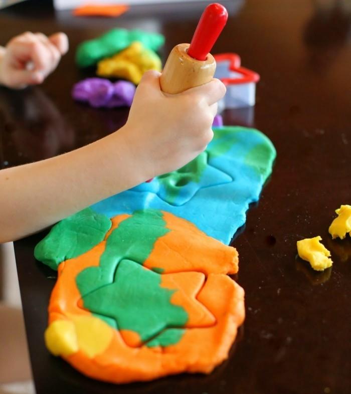 Artisanat avec des idées de décoration colorées pour les enfants en pâte à sel