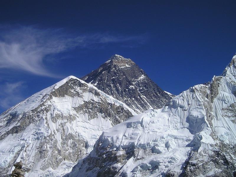 Cibles d'alpinisme dans le monde entier, alpinistes de tous les continents