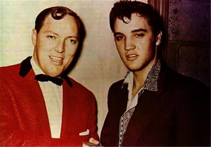 Bill Haley Elvis Presley coiffures années 50 coupes de cheveux hommes