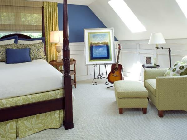 Kolorowe-projekty sypialni-gitara-fotel-łóżko podwójne