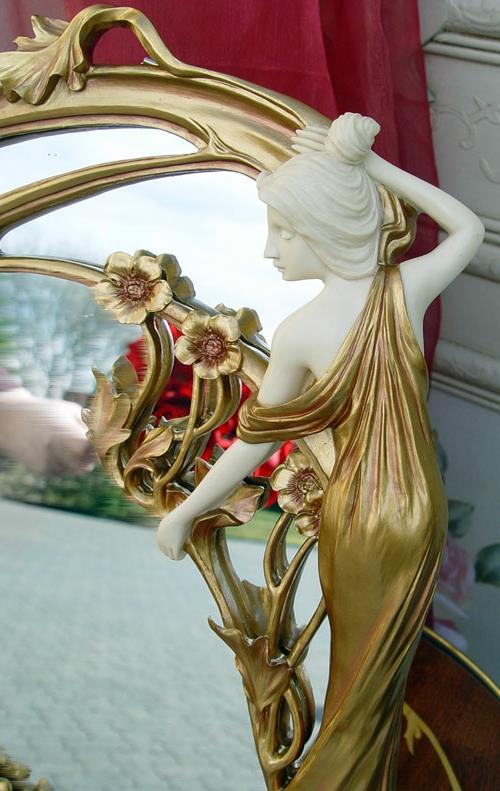 Objets de décoration sympas comme cadeaux miroirs déco