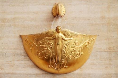 ornement de sculpture en marbre riche glamour saut d'eau