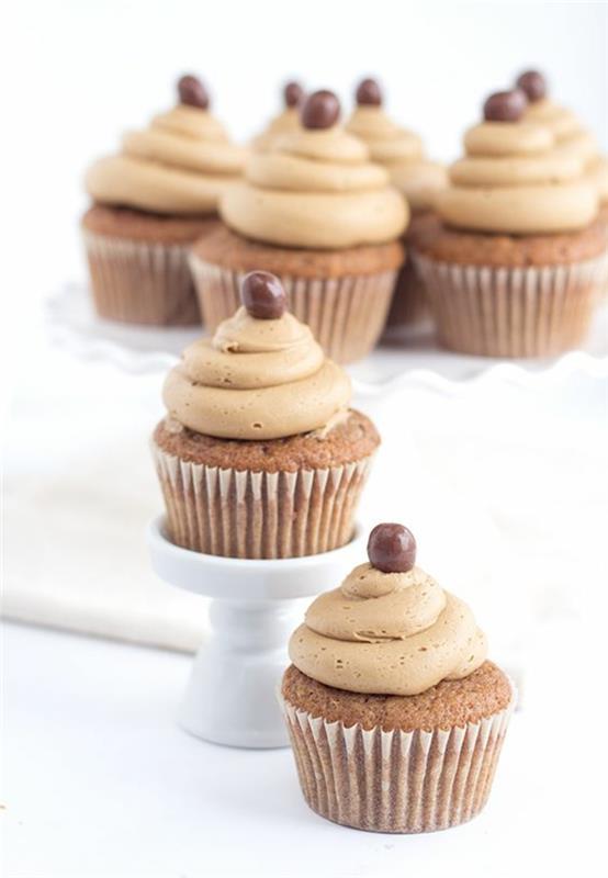 Recettes de cupcakes pour la cuisson de tartes au chocolat pour les débutants