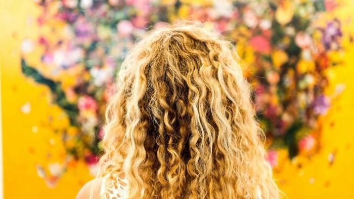 Liste des produits de la méthode Curly Girl