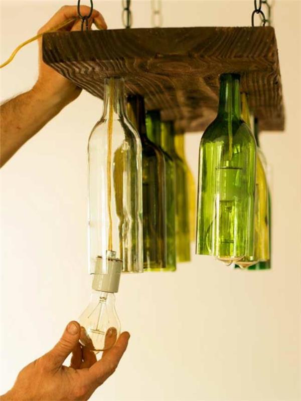 Décoration DIY avec des bouteilles en verre Fabriquez votre propre lustre avec des bouteilles de vin