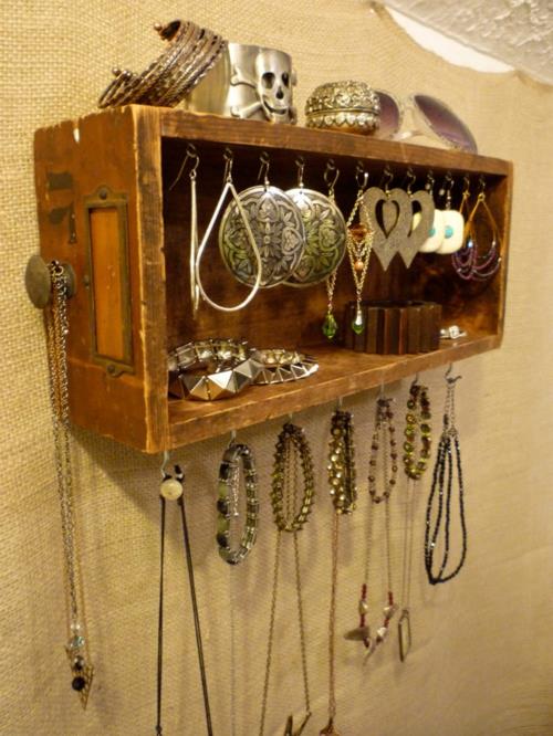 Pomysły na stojaki na biżuterię i stojaki na biżuterię wykonane z drewna