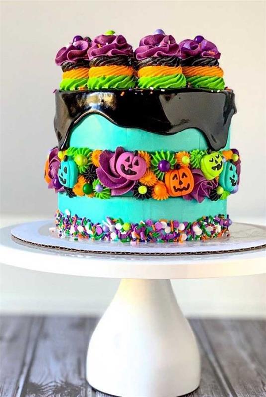Ozdoba po bokach - tort na Halloween