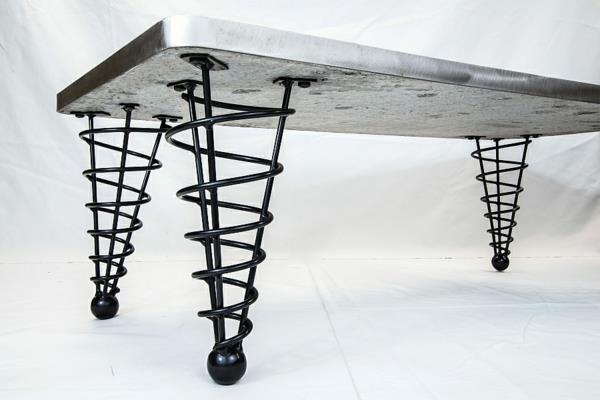 Pieds de table design spirale style industriel haute brillance