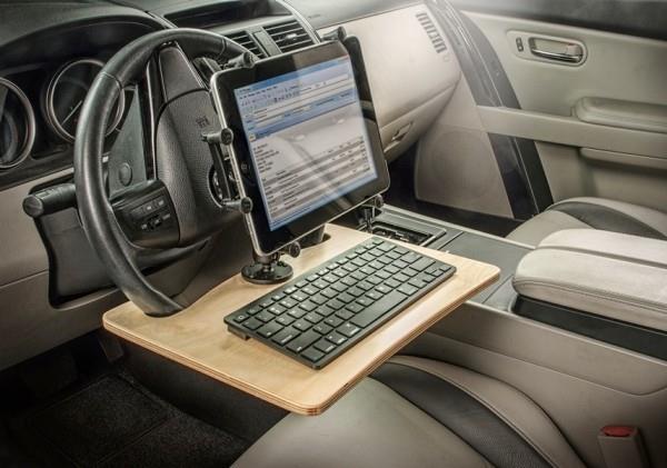 Les meilleurs gadgets de voiture de 2019 qui assurent plus de sécurité et de confort lors de vos déplacements wheelmate extreme car desk wood