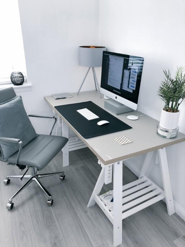 Utworzenie domowego biura, aby zoptymalizować Twoją produktywność Umeblowanie kreatywnie nowoczesne
