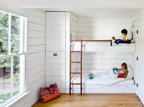 Idées d'ameublement pour les petites cabanes escaliers de lit mezzanine pour chambre d'enfant