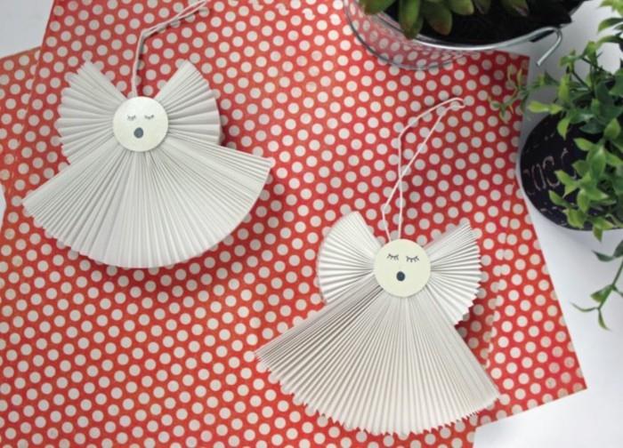 Tinker anielskie skrzydła z papierowymi talerzami majstrować ozdobami świątecznymi