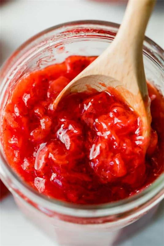 Faire soi-même de la confiture de fraises Recette de confiture maison