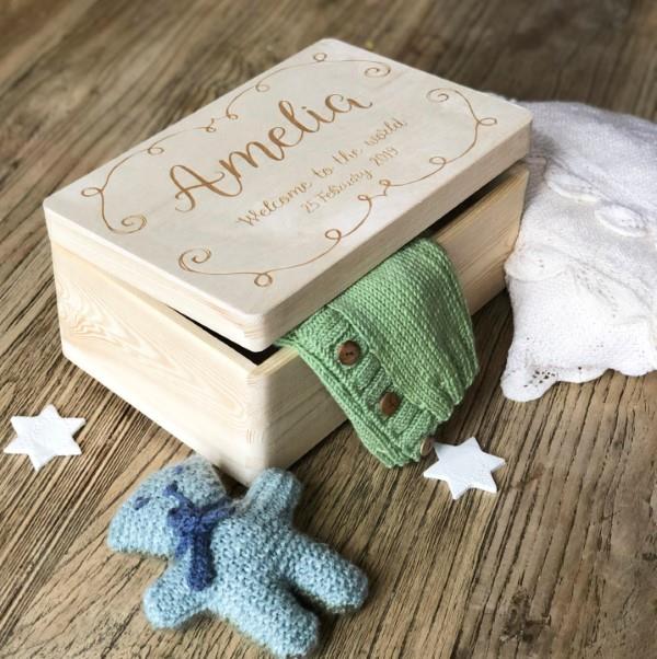 Boîte mémoire bébé - des choses qui ne devraient pas manquer dedans, ainsi que d'autres astuces DIY idées simples boîte en bois