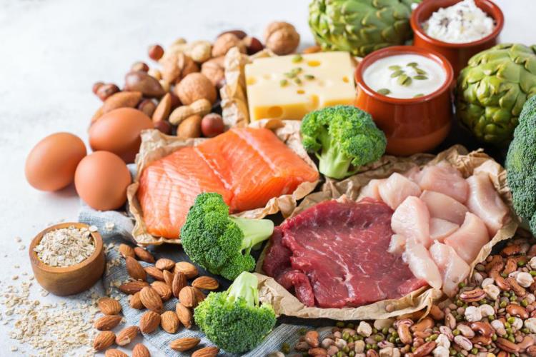 Zdrowe i zrównoważone odżywianie w czasach kryzysu koronowego Mięso Ryba Ser Jogurt Jajka Fasola Orzechy