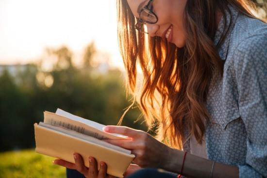 Soyez heureux d'apprendre quelque chose de nouveau sur le monde, de lire, d'explorer