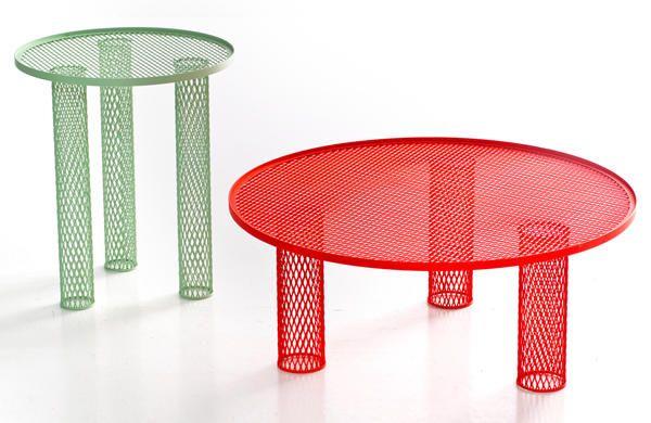 Wspaniałe detale festiwalowe projektantów metalowe stoły czerwono-zielone