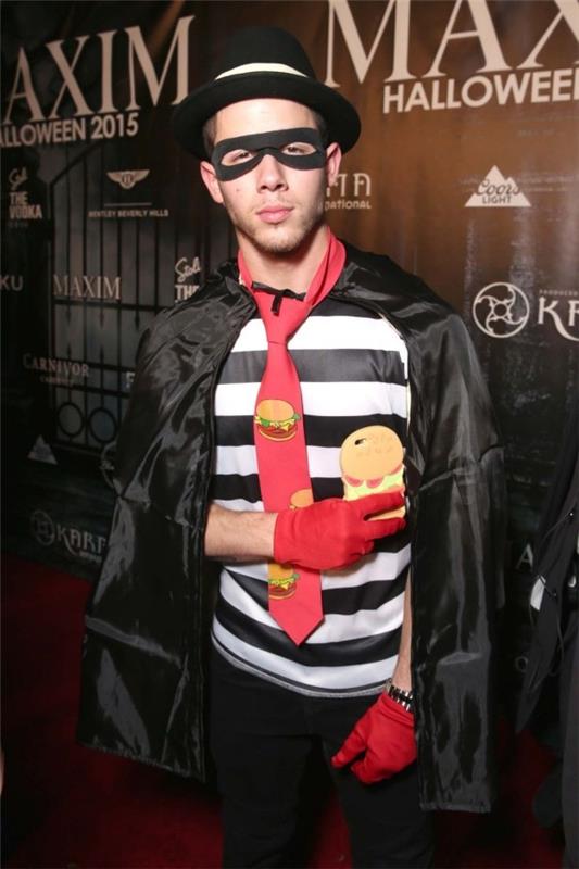 Kostiumy na Halloween - świetny Nick Jonas