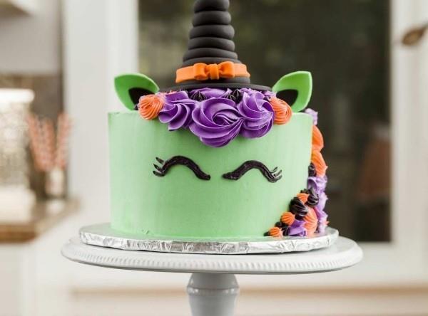 Ciasto na Halloween ze świetną twarzą