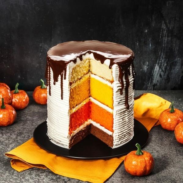 Ciasto na Halloween z kilkoma pysznymi warstwami