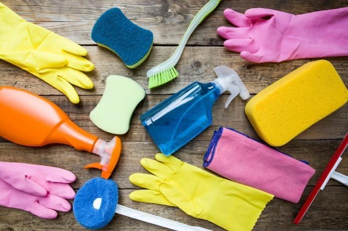 Porady domowe niezbędne przybory do czyszczenia środki czystości
