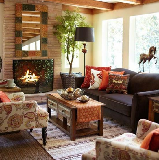 Décoration d'automne dans le salon dans un style campagnard