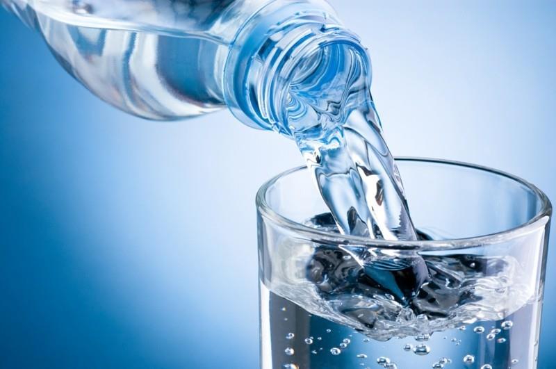 Hollywoodzka dieta Zdrowa utrata wagi Pij więcej wody