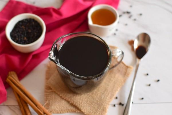 Sirop de sureau faisant une recette de jus de sureau Bienfaits pour la santé