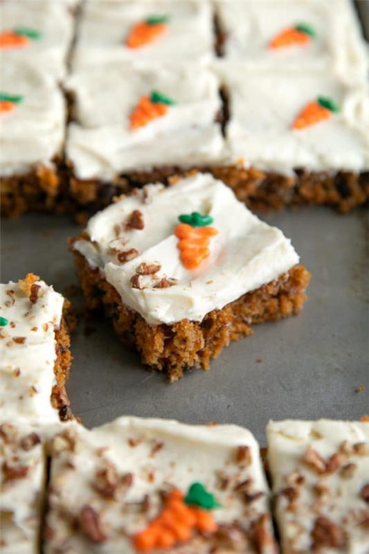 Variante de gâteau aux carottes à faible teneur en glucides du plateau, goût plus léger, faible en calories