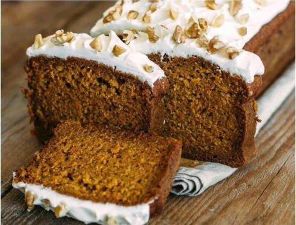 Gâteau aux carottes délicieux dessert de la cuisine de grand-mère recette éprouvée