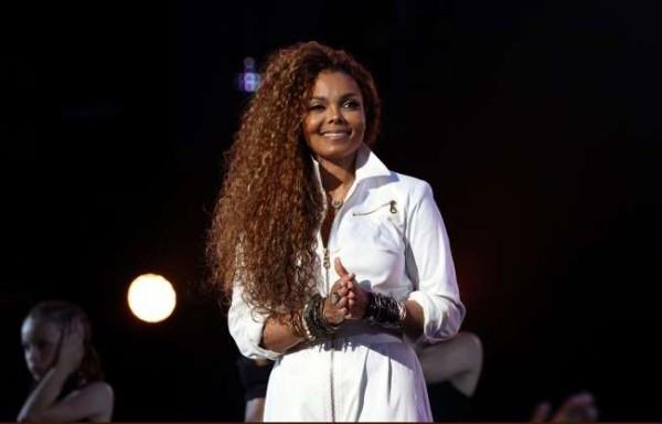 Enfants de plus de 40 ans, la superstar Janet Jackson porte-bonheur à 50 ans