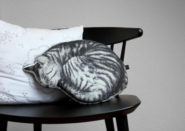 Coussin-et-oreiller-chat-créatif