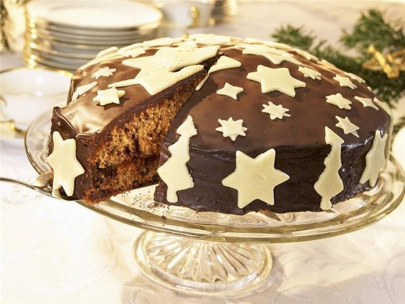 Ciasto czekoladowe - dekoracja ciasta