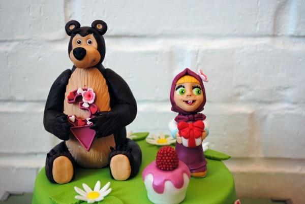 Ciasto z motywem Masza i Niedźwiedź Urodziny dla dzieci Gumpaste Figurki