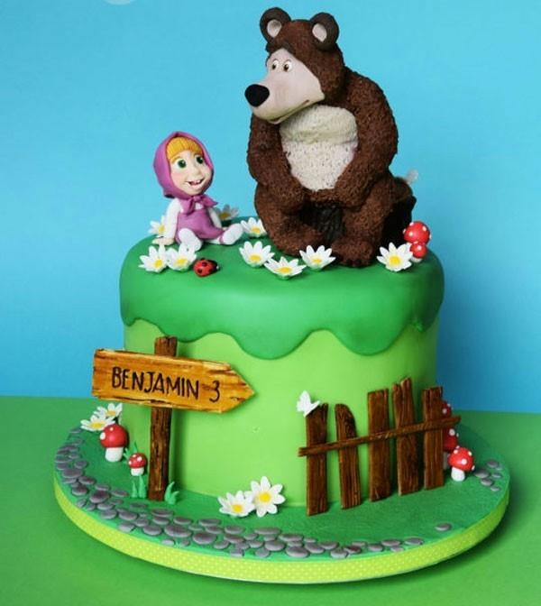Ciasto Masza i Niedźwiedź z motywem ciasta Urodziny dla dzieci Pomysły na ciasto dla dzieci