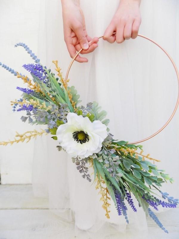 Décorer une bague en métal pour l'été - idées et conseils d'artisanat frais couronne de mariage anémone bricolage