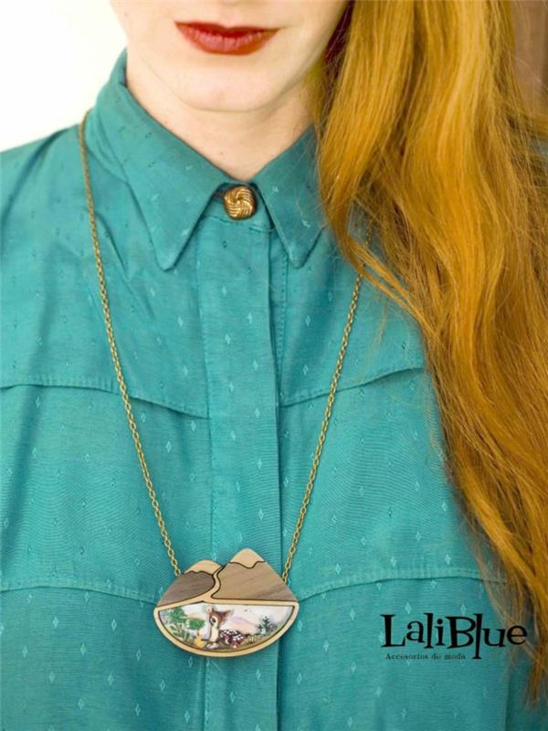 Biżuteria kostiumowa łańcuszki bajkowe motywy laliblue bluzka łańcuszek