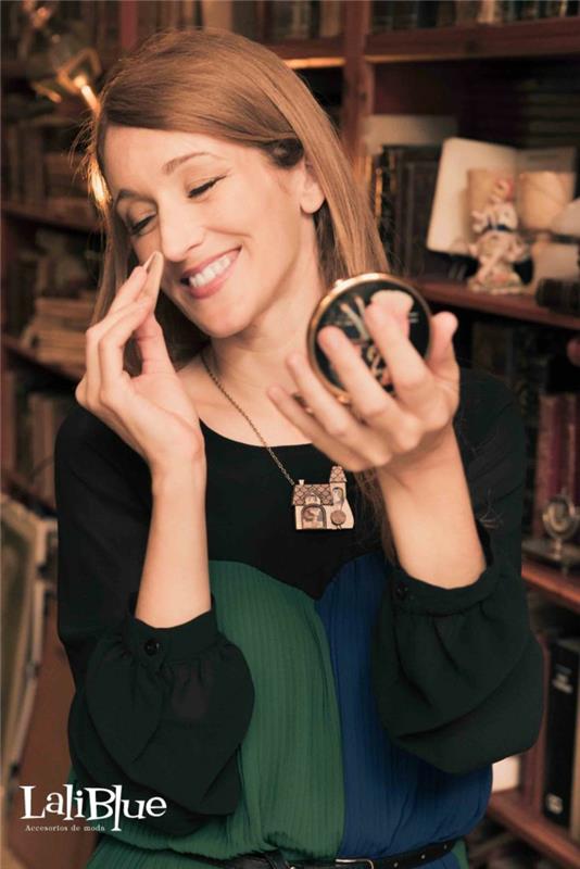 Biżuteria kostiumowa łańcuchy bajkowe motywy laliblue dom czarownicy
