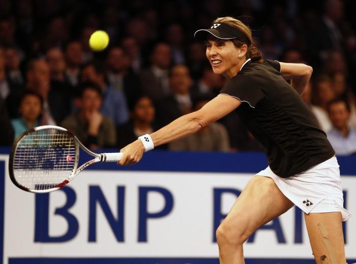 Monica Seles est de retour dans le tennis professionnel après l'attaque de Hambourg
