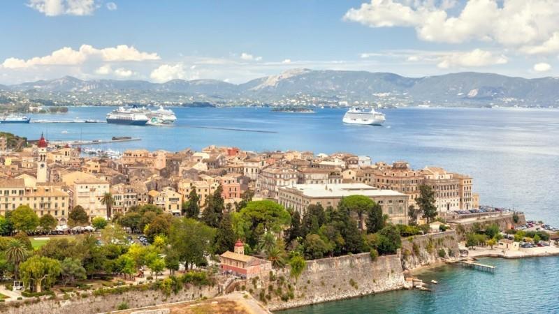 Pour se rendre à la ville de Corfou Corfou Grèce port