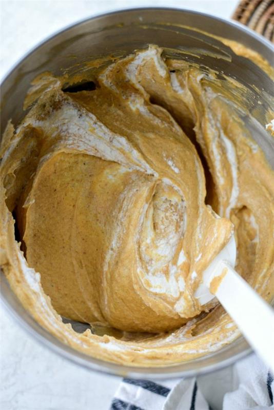 Recette de gâteau au fromage à la citrouille sans cuisson Mélange d'ingrédients Garniture