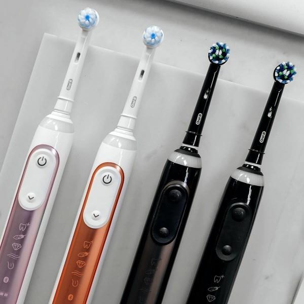 Oral-B opracowuje inteligentną elektryczną szczoteczkę do zębów ze sztuczną inteligencją we wszystkich możliwych kolorach
